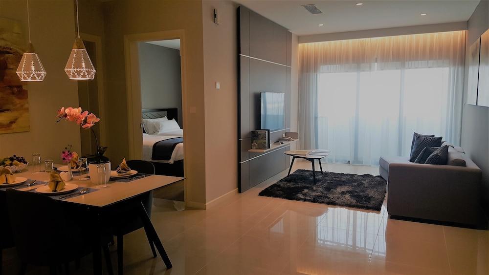 Shama Suasana Johor Bahru Formerly Known As Suasana All Suites Hotels Johor Bahru Exterior photo